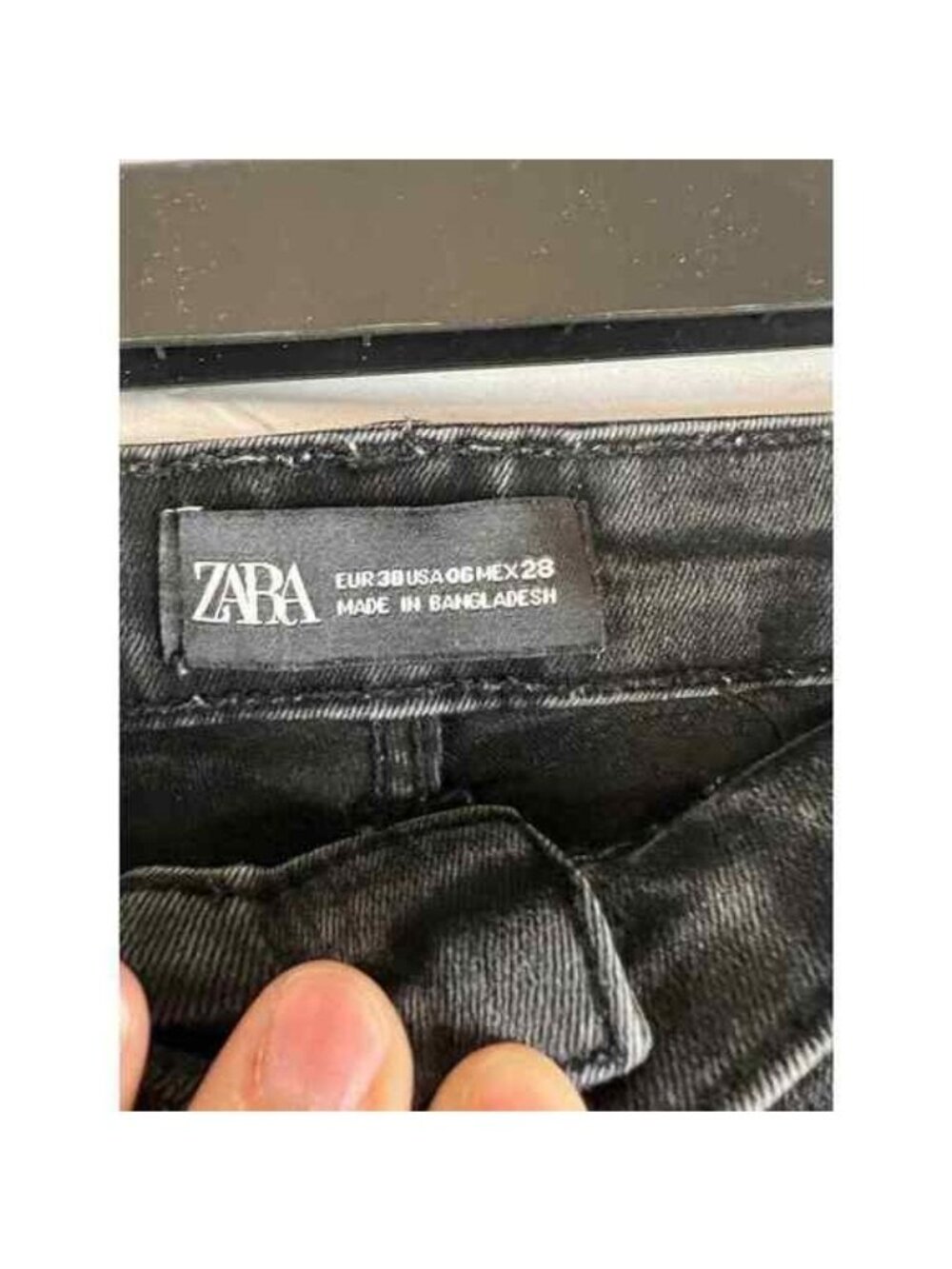 Womens Black Skinny Distressed Jeans Size 6 by Zara - Picture 4 of 5